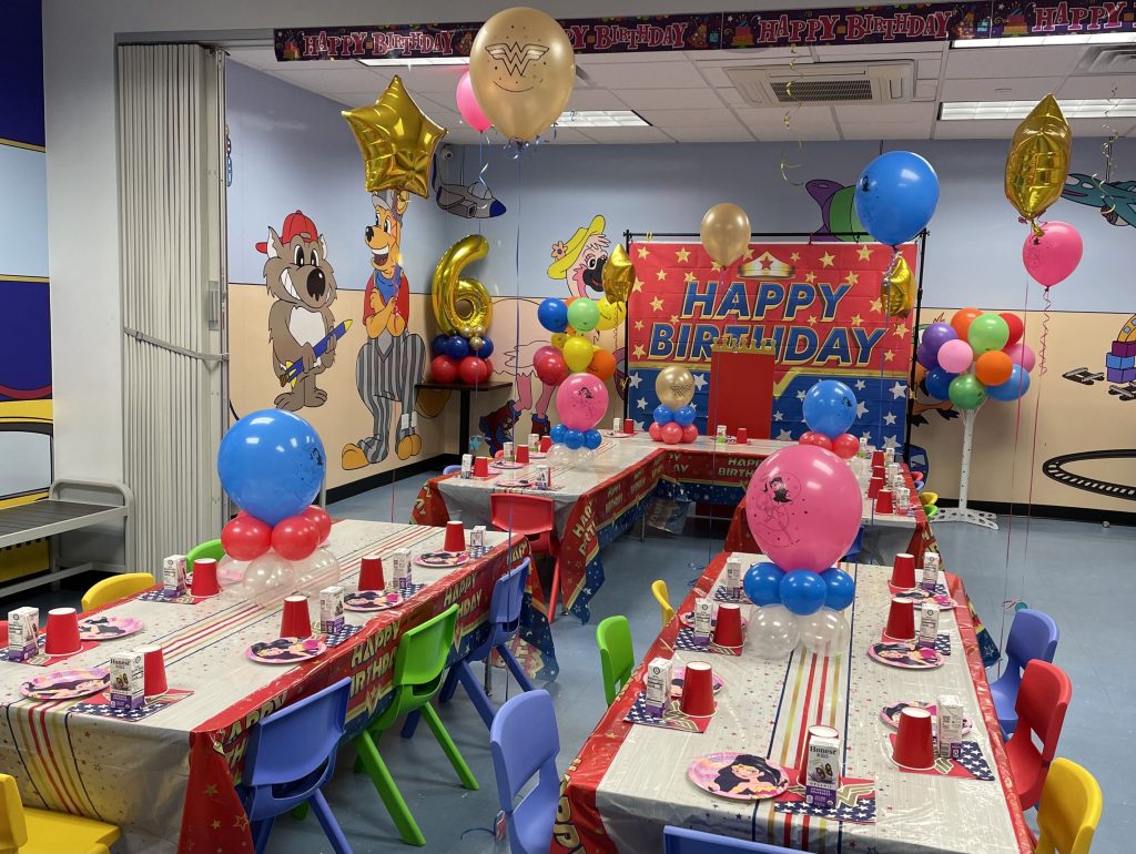 Party Room – 2 Rooms Wonder Woman